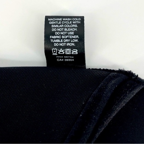 NEW LAYER8 Sports Bra Zip Front Closure Size S (32-34 A/B) Style# LWB0081-1 - Picture 6 of 8